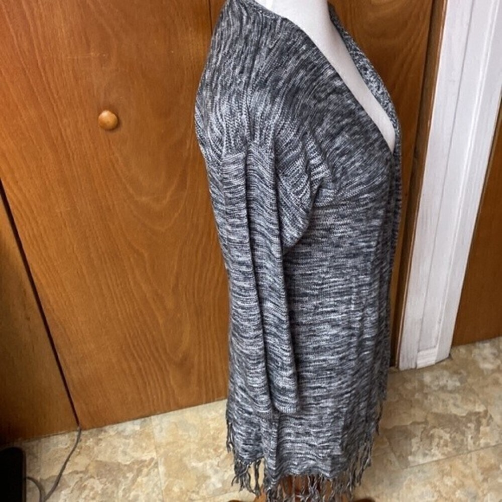 Cupio Sweater - Picture 4 of 4
